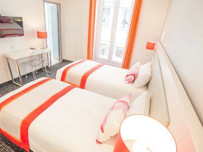 Amaryllis Hotel 3*